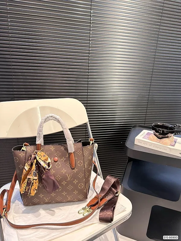 All Categories Official Website "Brand Women's Bags" Women's Bags 💙 LV 2024 New LV Crossbody Bag