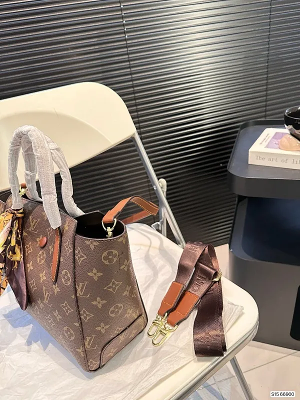 All Categories Official Website "Brand Women's Bags" Women's Bags 💙 LV 2024 New LV Crossbody Bag