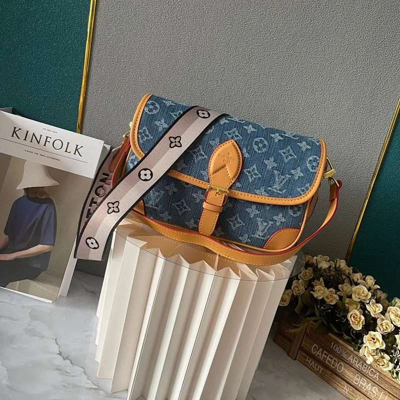 All Categories Official Website "Brand Women's Bags" Women's Bags 💙 LV 2024 New LV Crossbody Bag