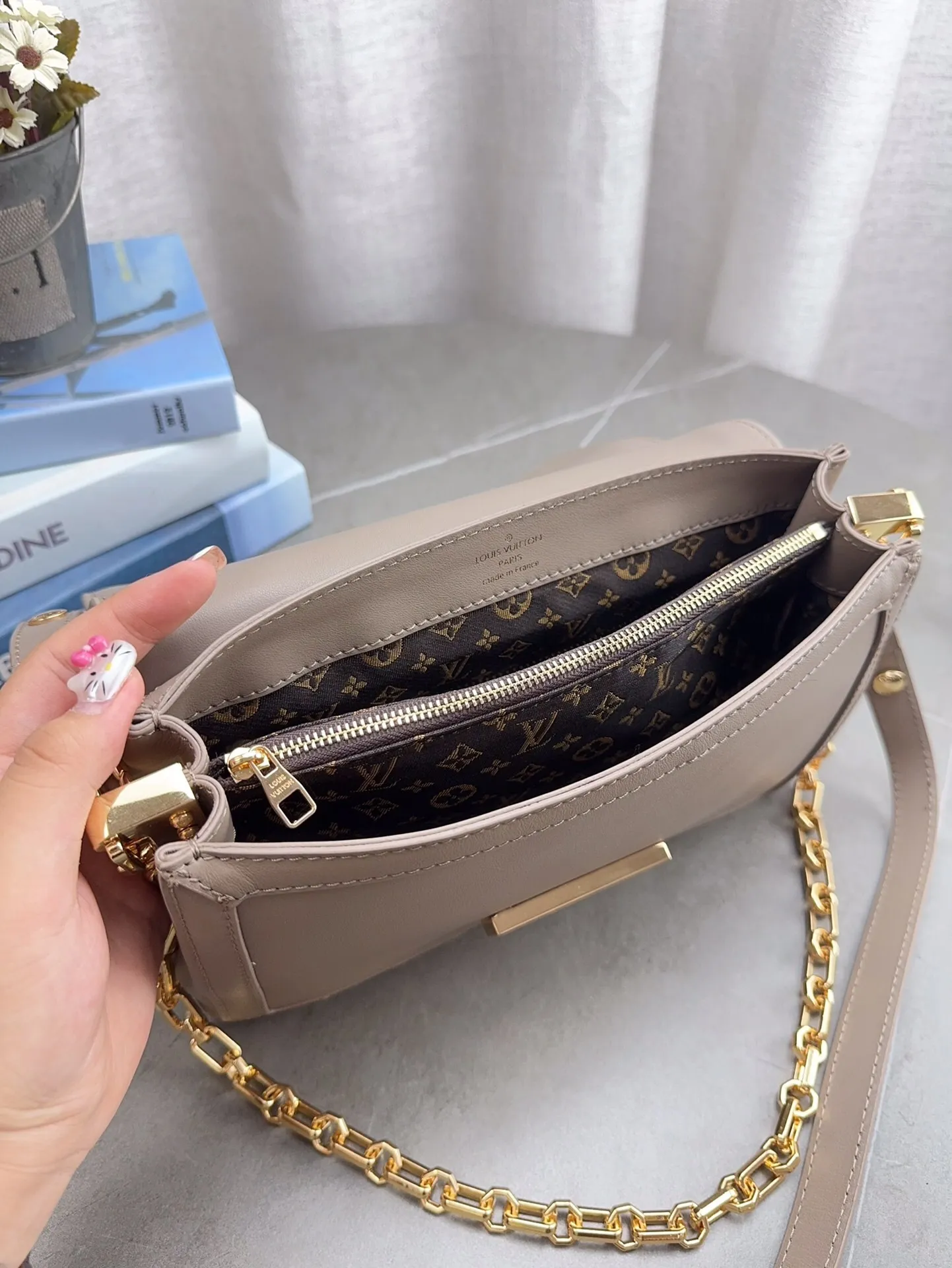 All Categories Official Website "Brand Women's Bags" Women's Bags 💙 LV 2025 New LV Crossbody Bag