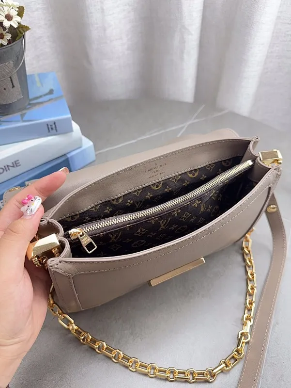All Categories Official Website "Brand Women's Bags" Women's Bags 💙 LV 2025 New LV Crossbody Bag