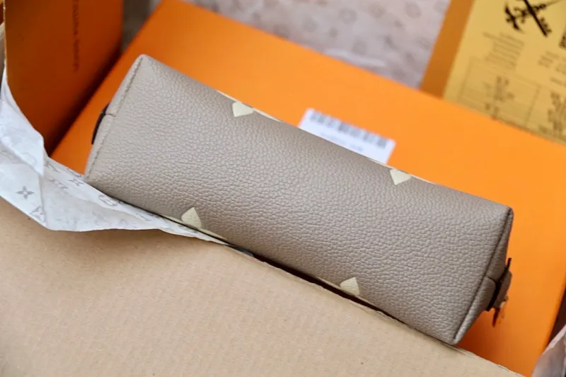 All Categories Official Website "Brand Women's Bags" Women's Bags 💙 LV 2024 New LV Cosmetic Bag