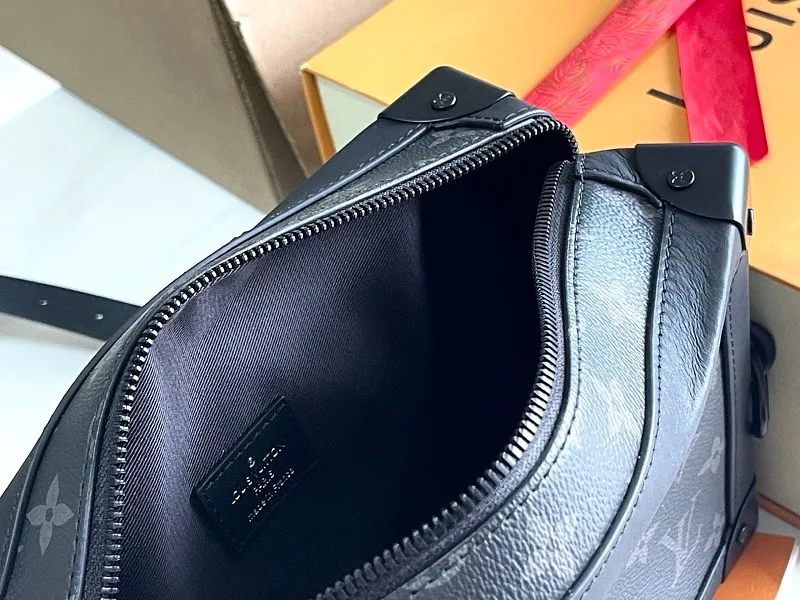 All categories 💚 Authentic bags 💚 LV 2026 new LV top replica clutch bag