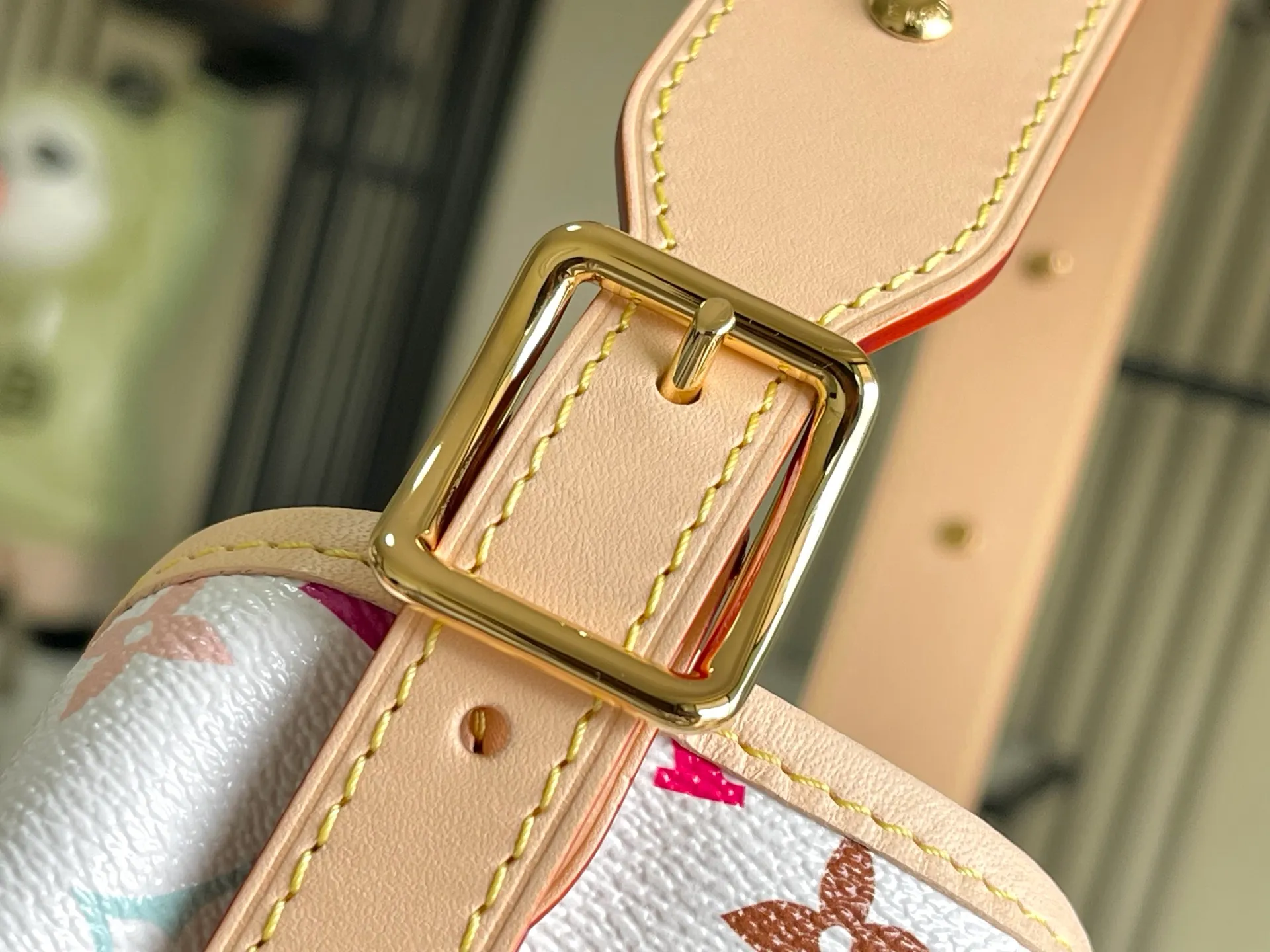 All Categories 💚 Authentic Grade Bags 💚 LV 2026 New LV Top Replica Crossbody Shoulder Bag