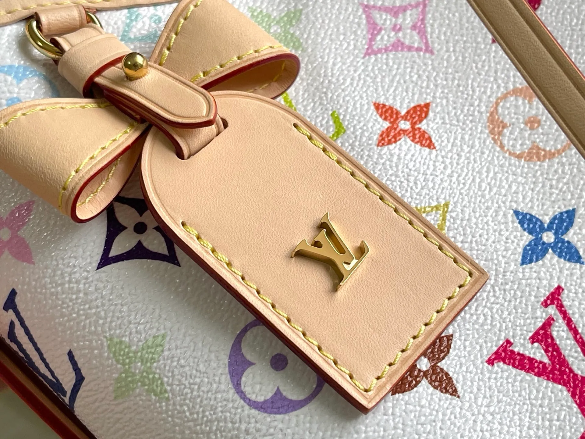 All Categories 💚 Authentic Grade Bags 💚 LV 2026 New LV Top Replica Crossbody Shoulder Bag