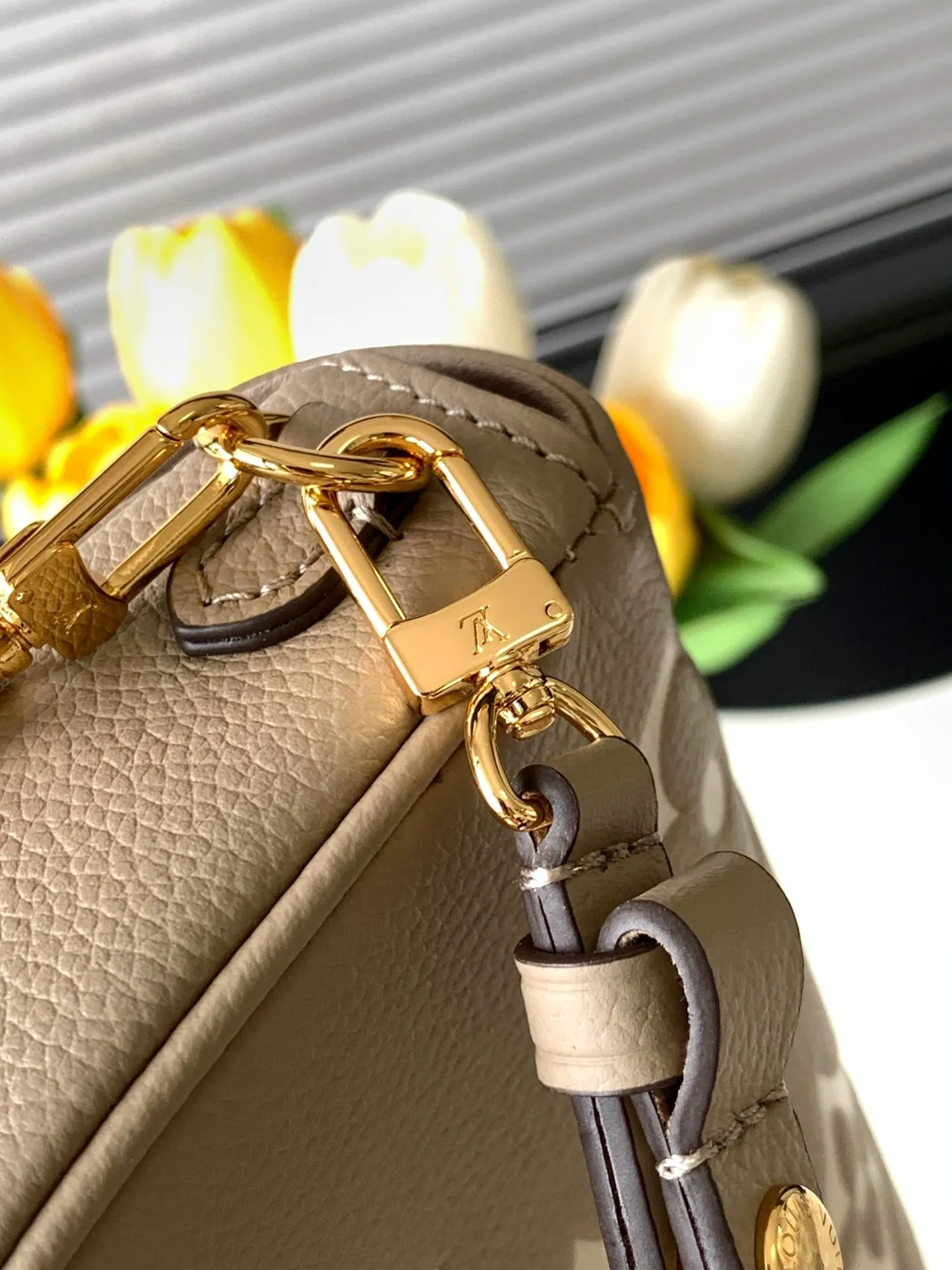 All Categories Official Website "Brand Women's Bags" Women's Bags 💙 LV 2024 New LV Crossbody Bag