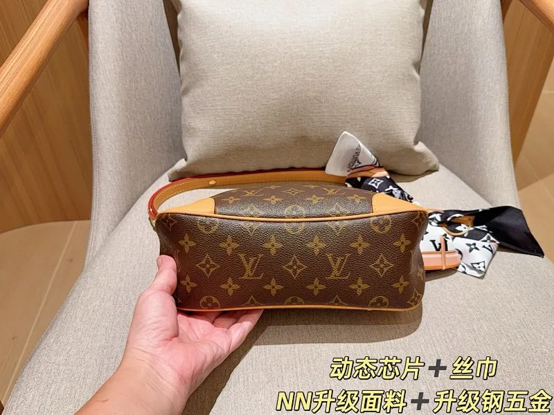 All categories Official website "Brand Women's Bags" Women's Bags 💙 LV 2025 new LV armpit bag