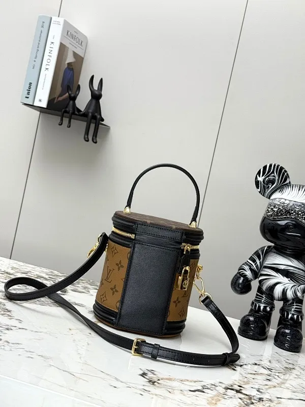 All Categories Official Website "Brand Women's Bags" Women's Bags 💙 LV 2025 New LV Crossbody Bag