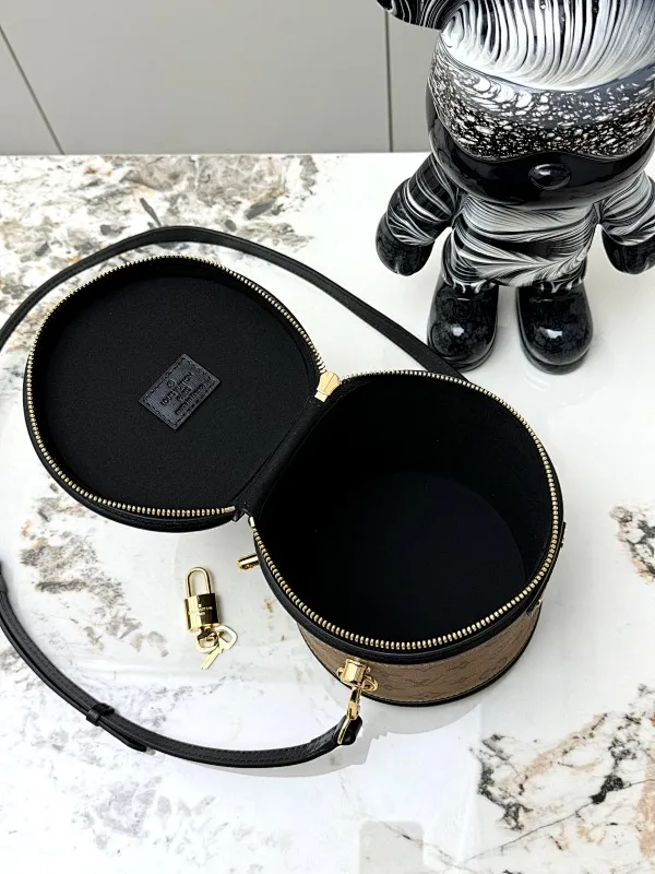 All Categories Official Website "Brand Women's Bags" Women's Bags 💙 LV 2025 New LV Crossbody Bag