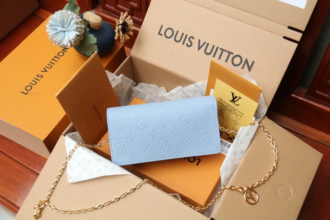 All Categories Official Website "Brand Women's Bags" Women's Bags 💙 LV 2024 New LV Crossbody Bag