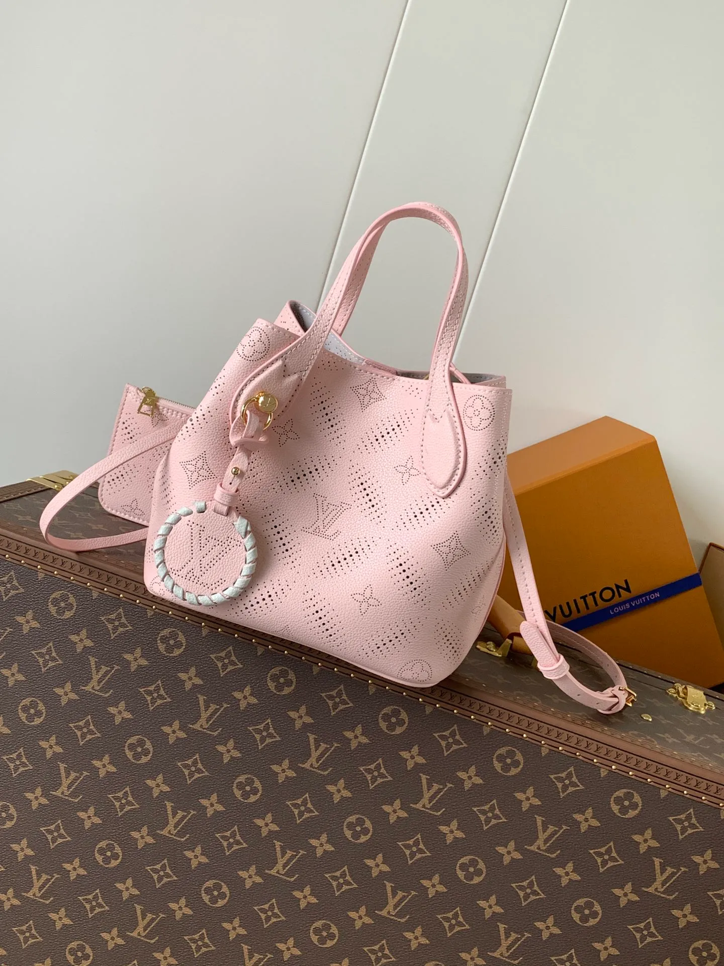 All Categories Official Website "Brand Women's Bags" Women's Bags 💙 LV 2026 New LV Crossbody Bag