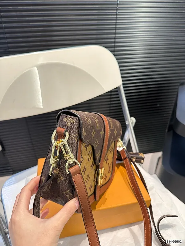 All Categories Official Website "Brand Women's Bags" Women's Bags 💙 LV 2024 New LV Crossbody Bag