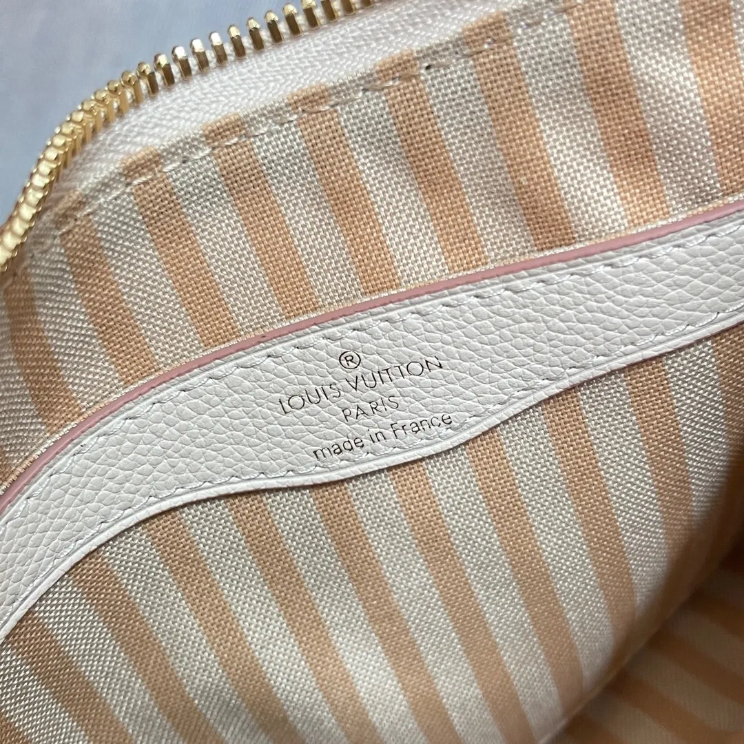 All Categories Official Website "Brand Women's Bags" Women's Bags 💙 LV 2025 New LV Crossbody Bag
