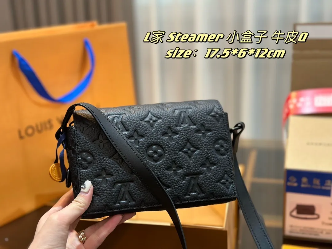 All Categories Official Website "Brand Women's Bags" Women's Bags 💙 LV 2023 latest version LV embossed cowhide crossbody bag