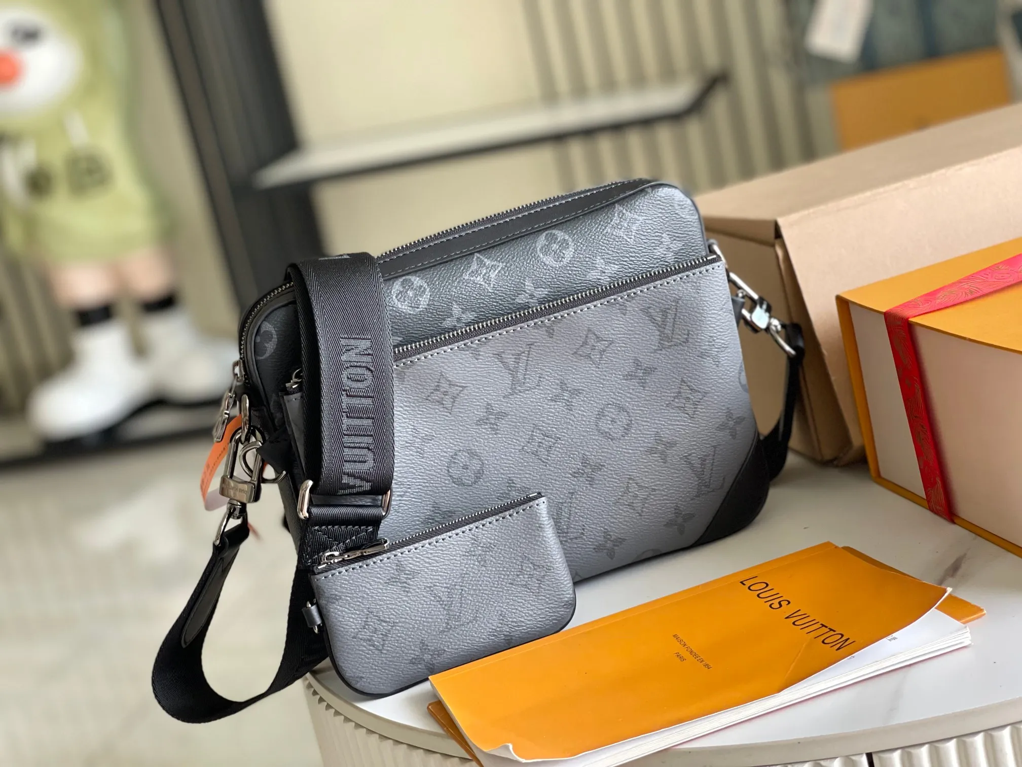 All Categories 💚 Authentic Grade Bags 💚 LV 2026 New LV Top Replica Crossbody Shoulder Bag