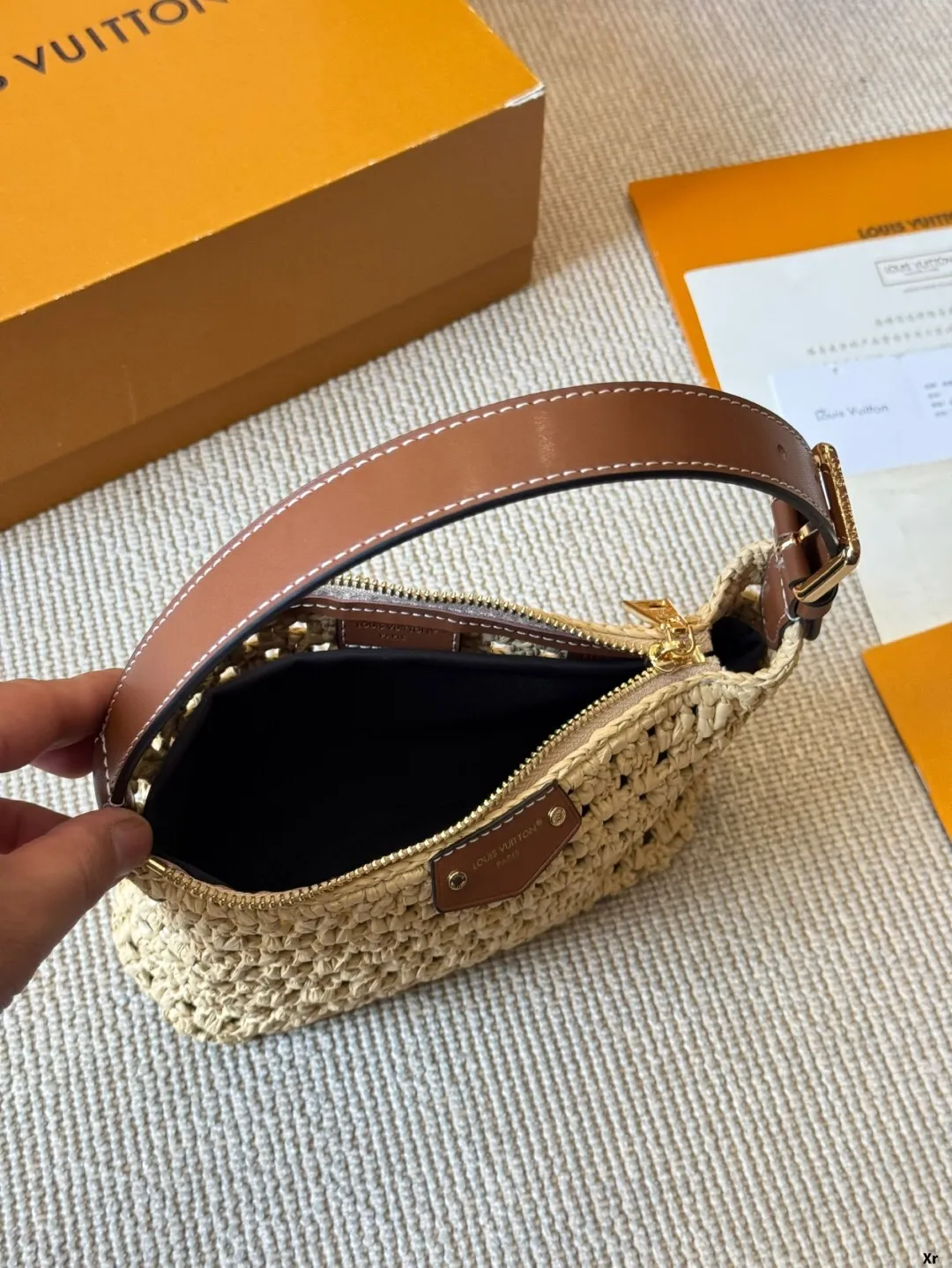 All categories Official website "Brand Women's Bags" Women's Bags 💙 LV 2025 new LV armpit bag