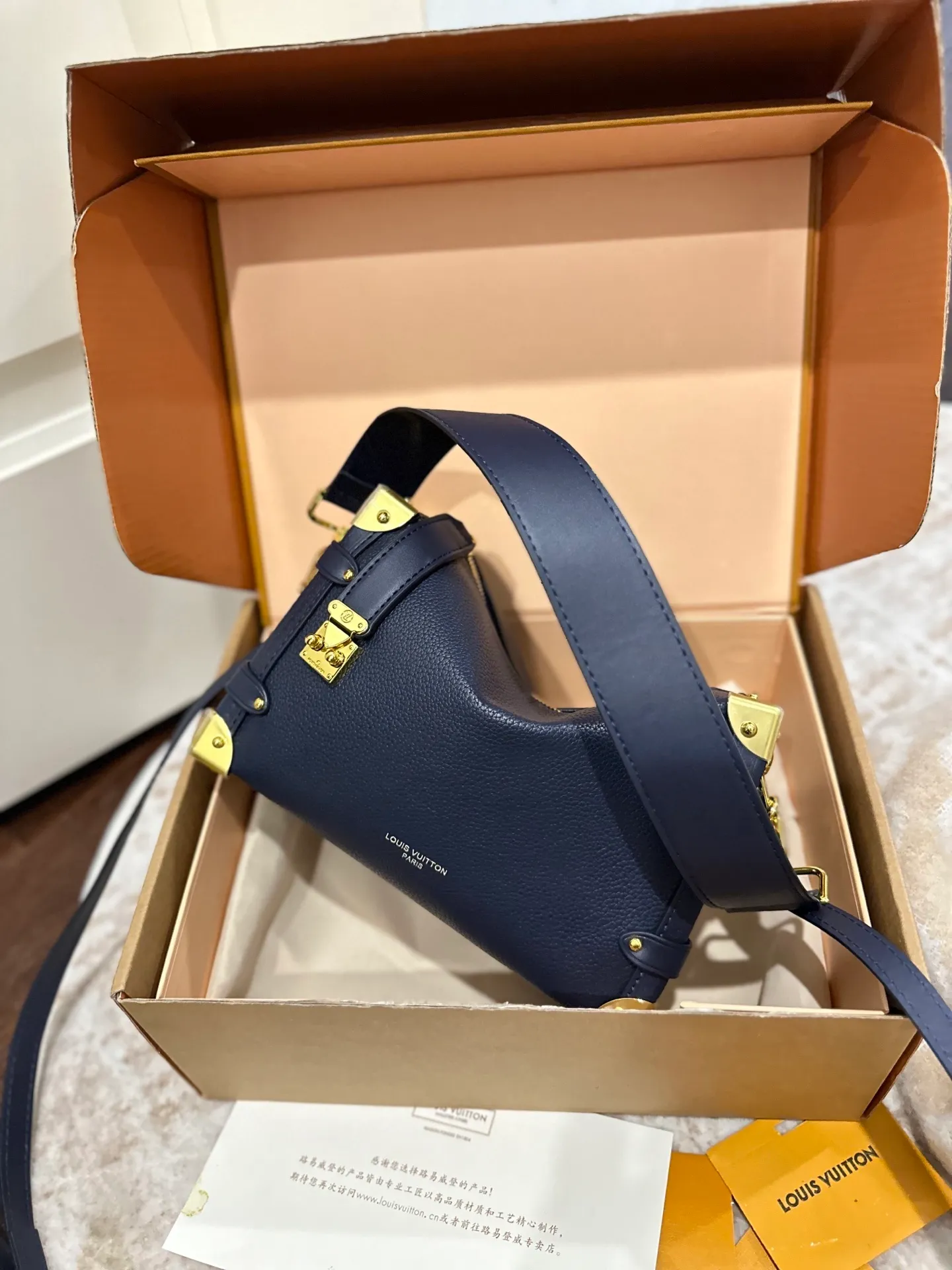 All Categories Official Website "Brand Women's Bags" Women's Bags 💙 LV 2025 New LV Crossbody Bag