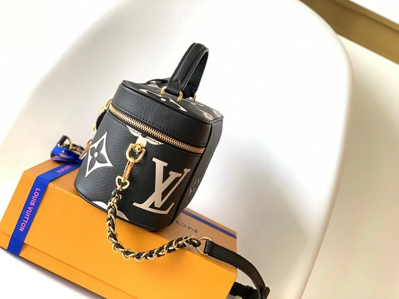 All Categories Official Website "Brand Women's Bags" Women's Bags 💙 LV 2025 New LV Crossbody Bag