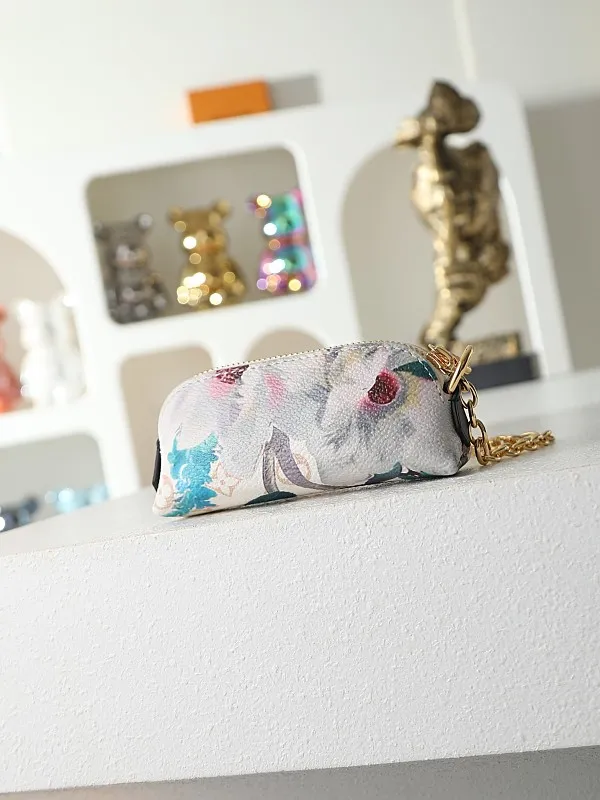 All Categories Official Website "Brand Women's Bags" Women's Bags 💙 LV 2026 New LV Cosmetic Bag