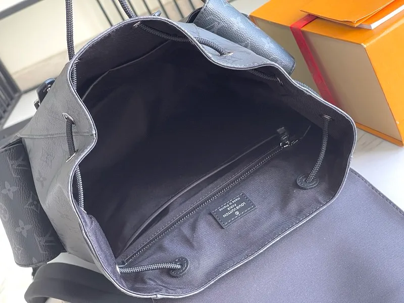 All Categories 💚 Authentic Grade Bags 💚 LV 2026 New LV Backpack Luxury Replica Large Capacity
