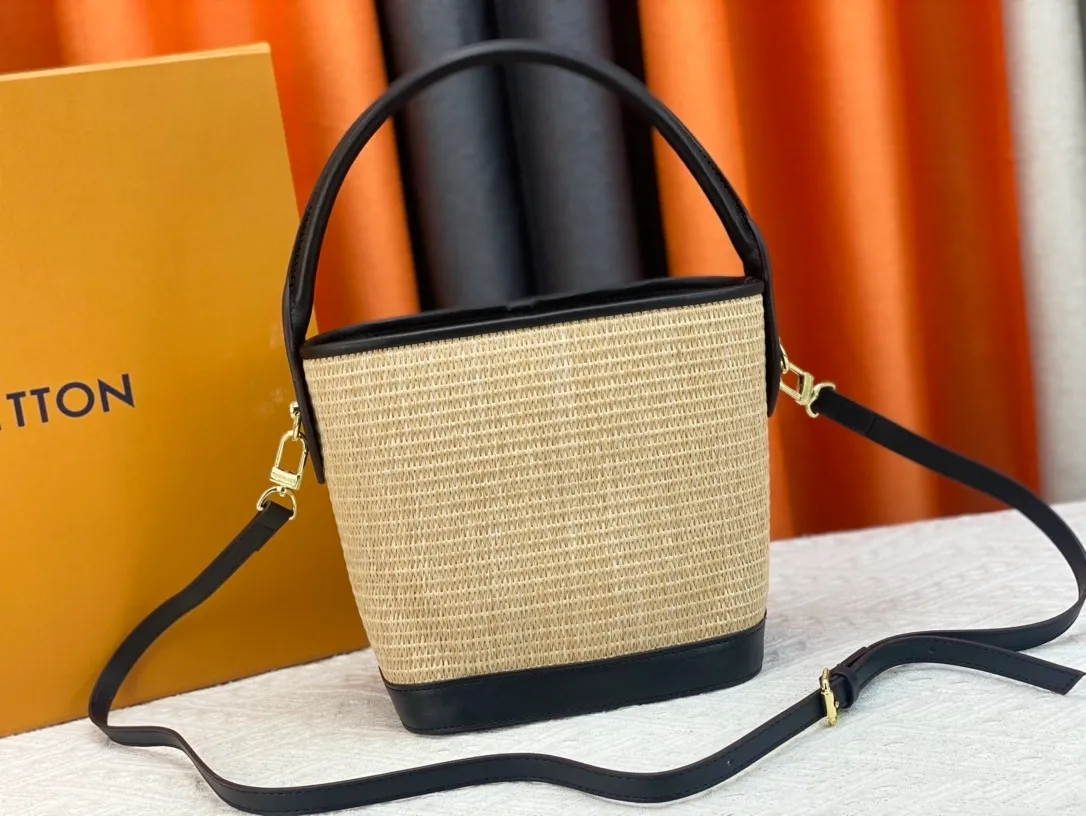 All Categories Official Website "Brand Women's Bags" Women's Bags 💙 LV 2023 New LV Crossbody Bag