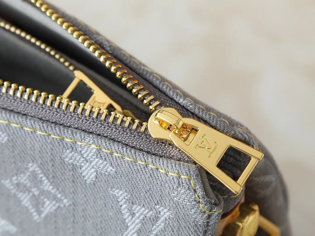 All Categories Official Website "Brand Women's Bags" Women's Bags 💙 LV 2025 New LV Crossbody Bag
