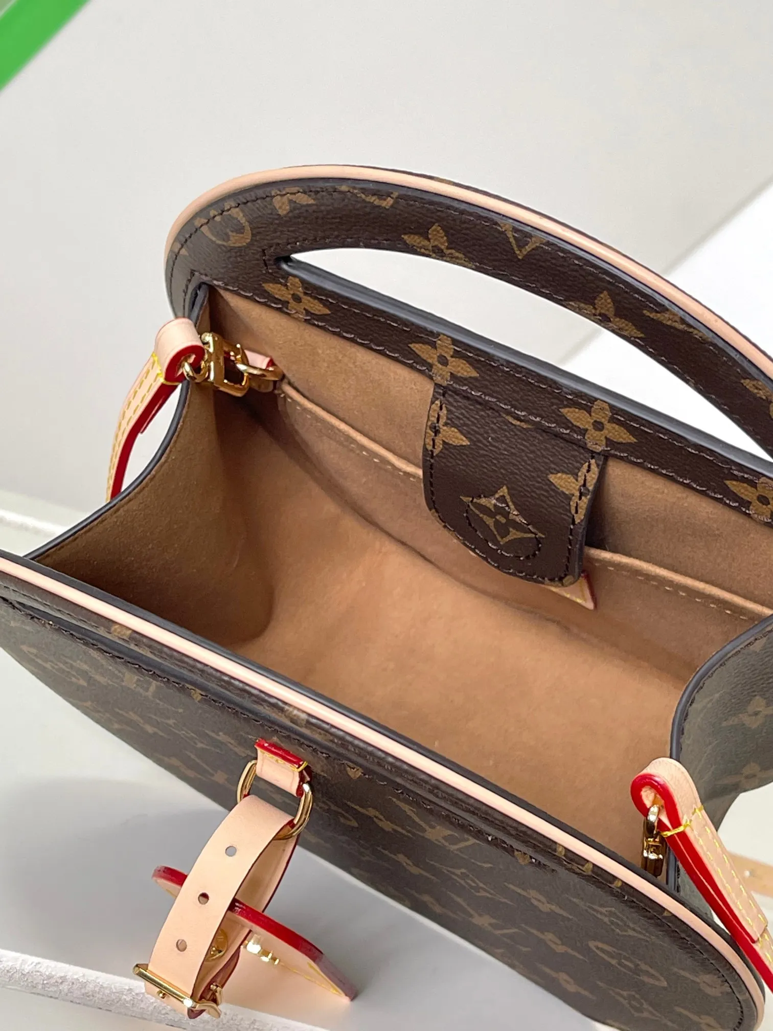 All Categories Official Website "Brand Women's Bags" Women's Bags 💙 LV 2026 New LV Crossbody Bag