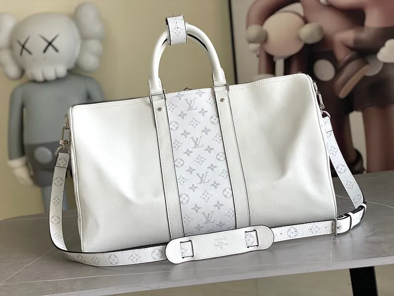 All Categories 💚 Authentic Grade Bags 💚 LV 2026 New LV Travel Bag