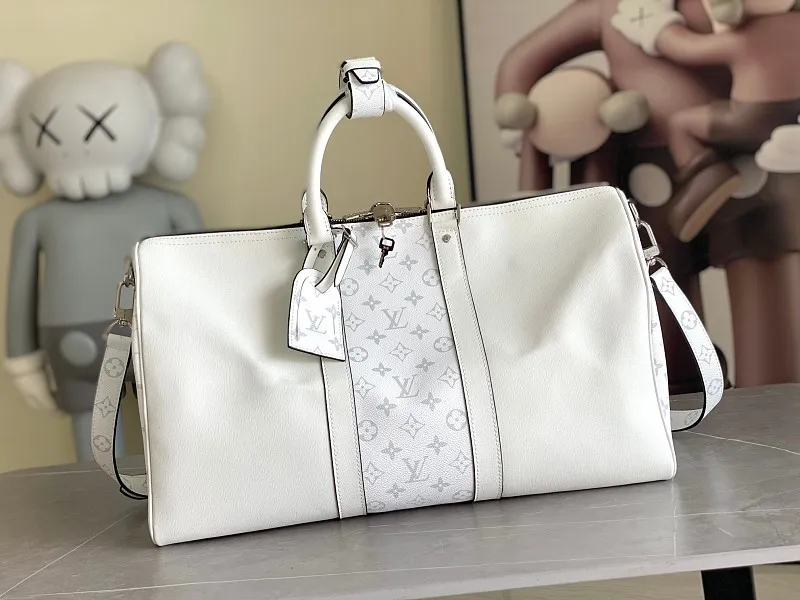 All Categories 💚 Authentic Grade Bags 💚 LV 2026 New LV Travel Bag