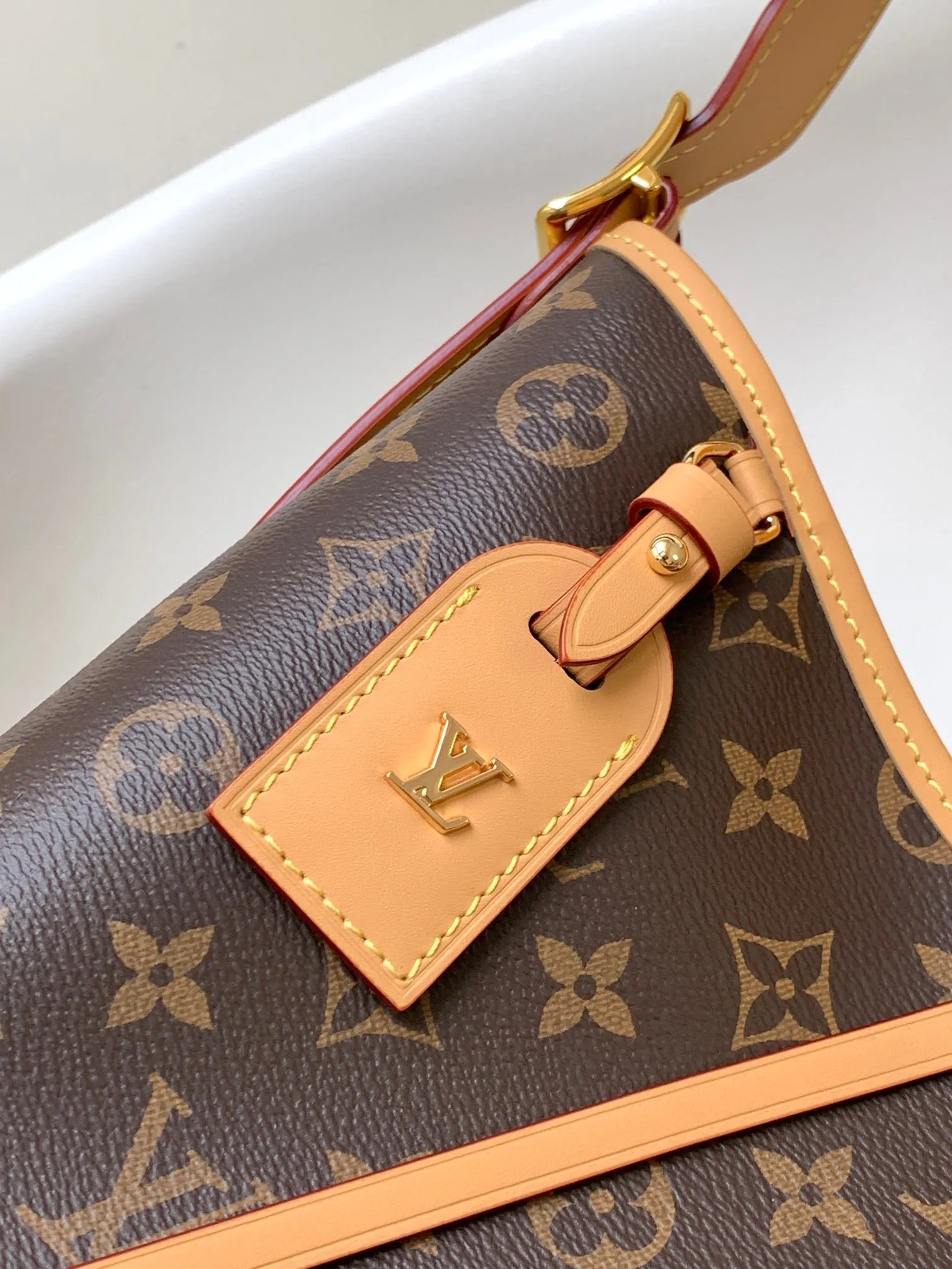 All Categories Official Website "Brand Women's Bags" Women's Bags 💙 LV 2024 New LV Crossbody Bag