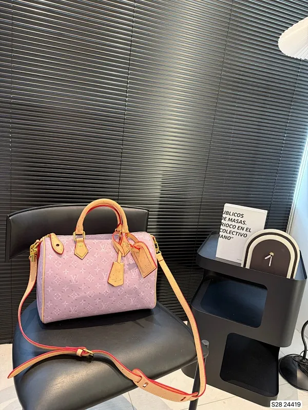 All Categories Official Website "Brand Women's Bags" Women's Bags 💙 LV 2025 New LV Crossbody Bag