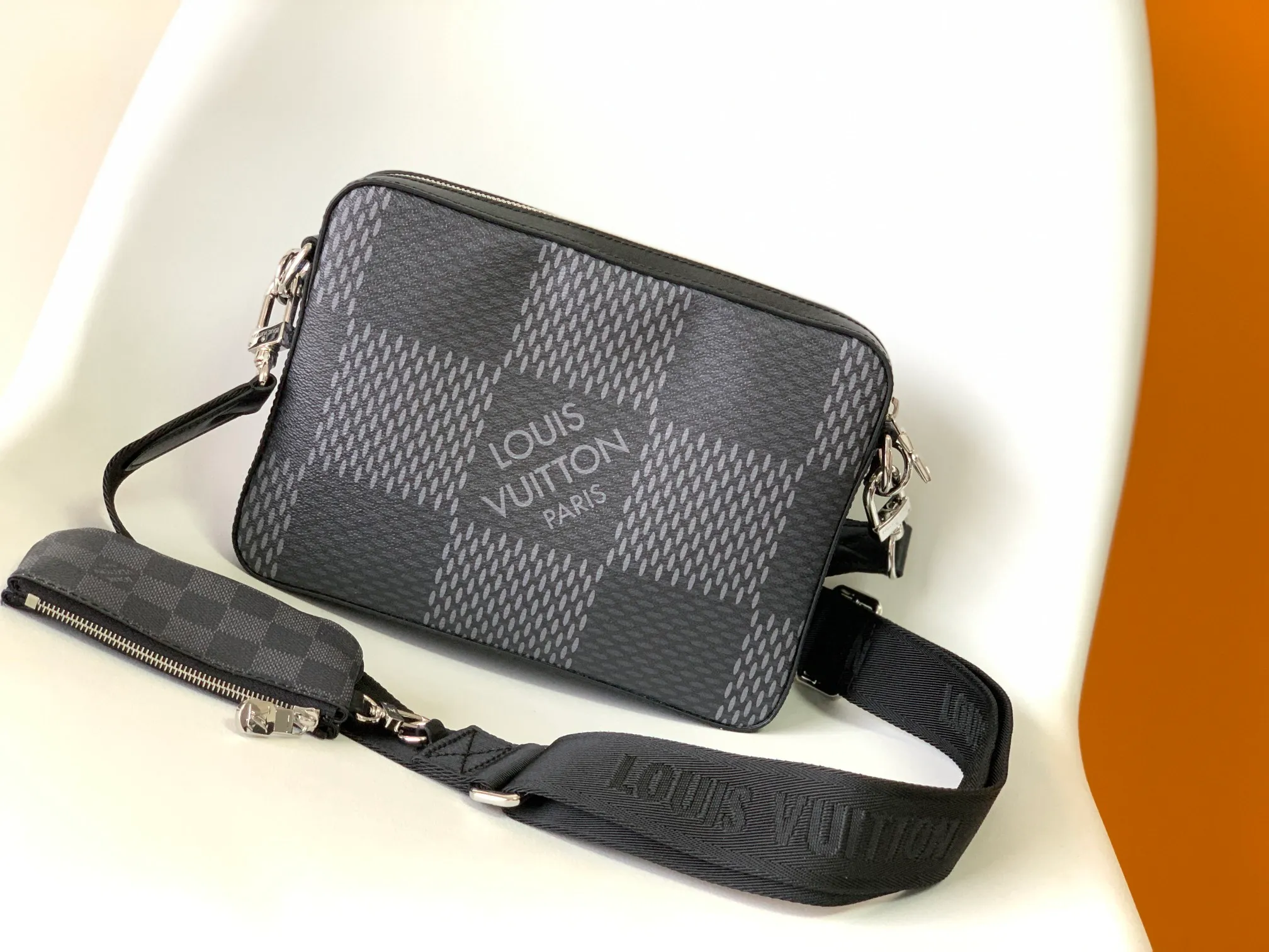 All Categories Official Website "Brand Women's Bags" Women's Bags 💙 LV 2026 New LV Crossbody Bag