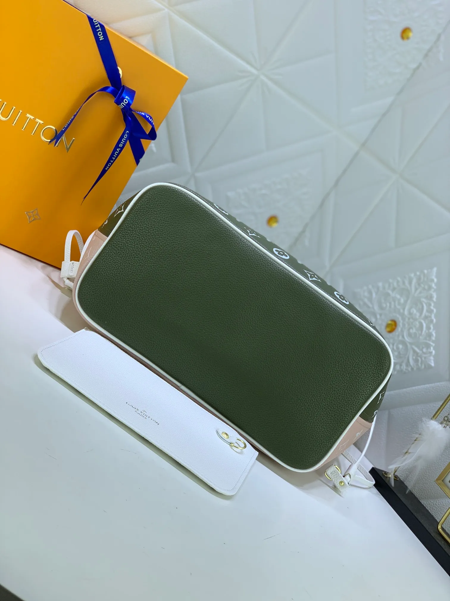 All categories Official website "Brand Women's Bags" Women's Bags 💙 LV replica LV, fine imitation LV bags, LV shoulder bags, 2023 official latest version LV handbags, bag factory, original material, size: 31-28-14CM