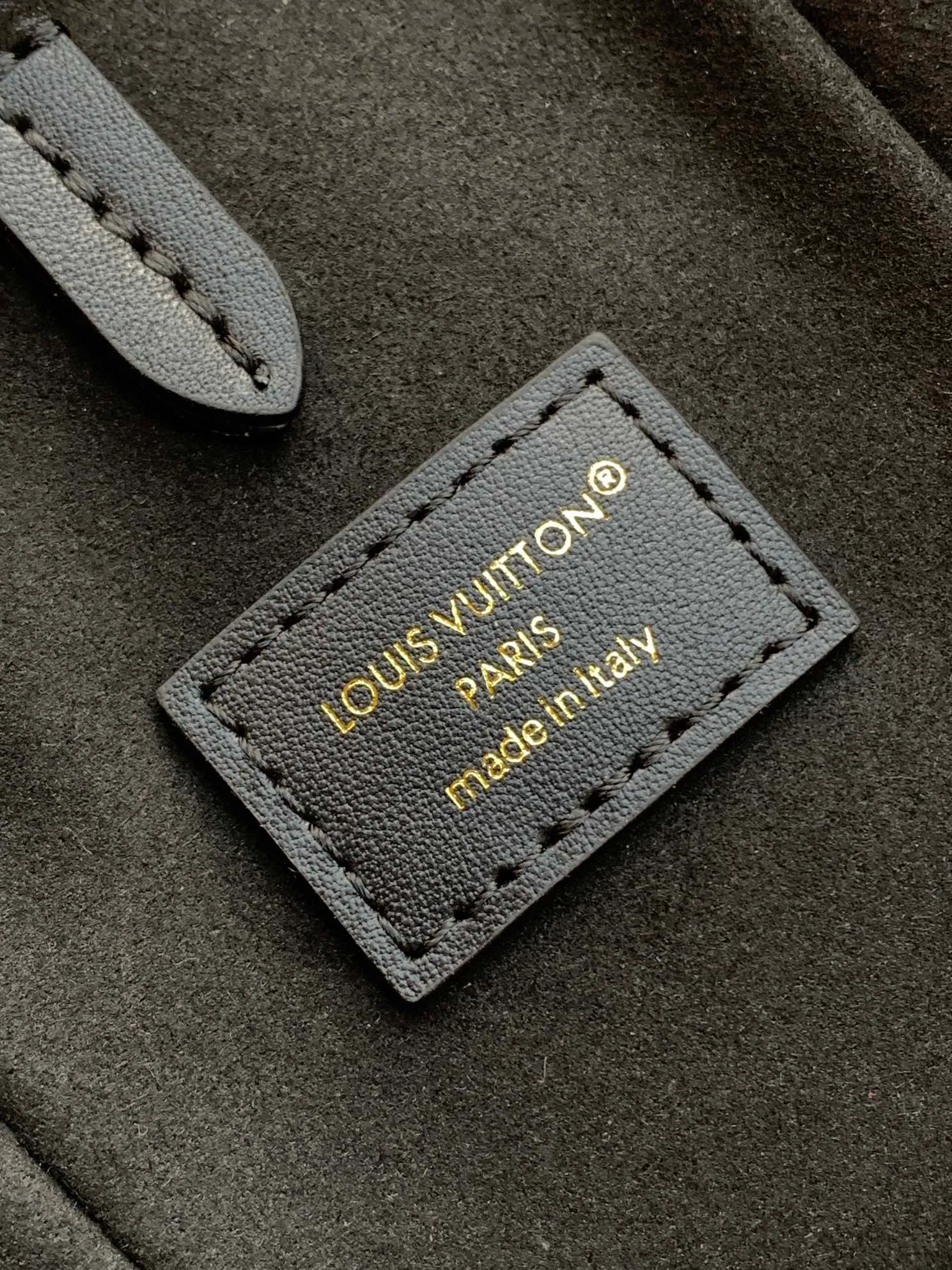 All Categories Official Website "Brand Women's Bags" Women's Bags 💙 LV 2026 New LV Crossbody Bag