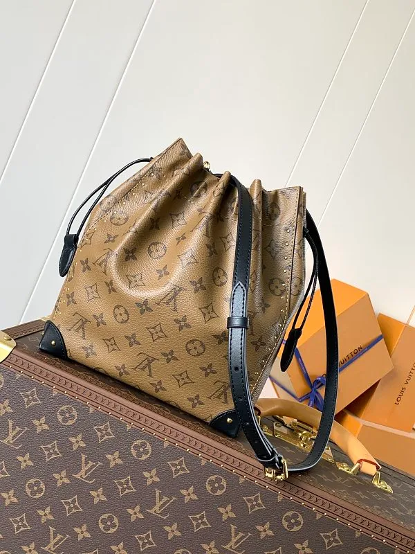 All Categories Official Website "Brand Women's Bags" Women's Bags 💙 LV 2026 New LV Crossbody Bag