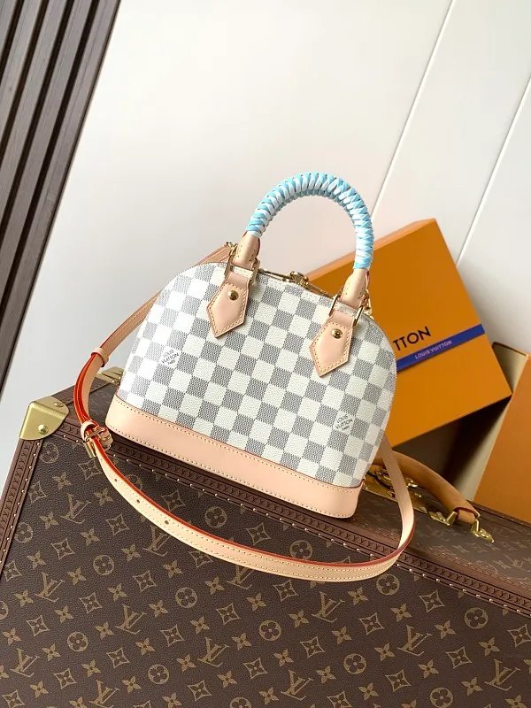 All Categories Official Website "Brand Women's Bags" Women's Bags 💙 LV 2026 New LV Crossbody Bag