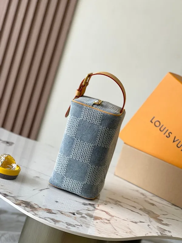 All categories 💚 Authentic bags 💚 LV 2024 official website new LV toiletry bag