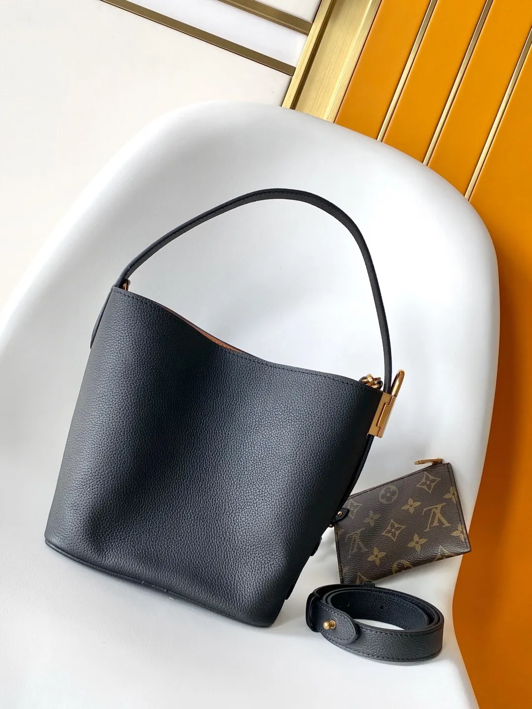All Categories Official Website "Brand Women's Bags" Women's Bags 💙 LV 2025 New LV Crossbody Bag