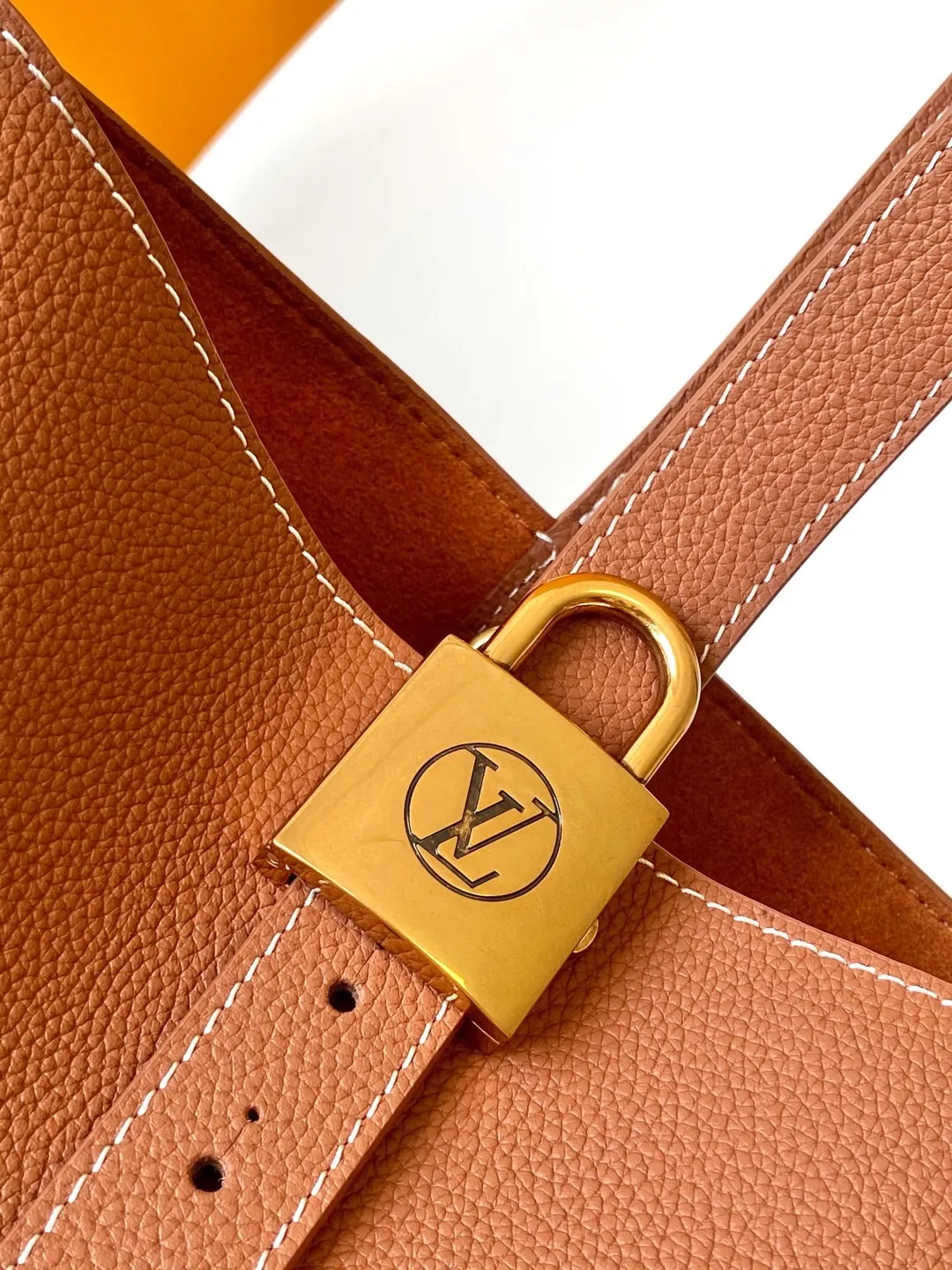 All Categories Official Website "Brand Women's Bags" Women's Bags 💙 LV 2025 New LV Crossbody Bag