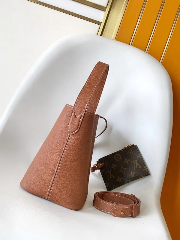 All Categories Official Website "Brand Women's Bags" Women's Bags 💙 LV 2025 New LV Crossbody Bag
