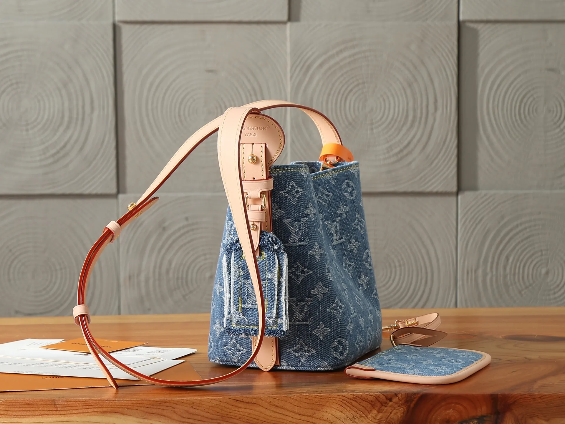 All Categories Official Website "Brand Women's Bags" Women's Bags 💙 LV LV 2026 New Crossbody Shoulder Bag