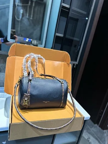 All Categories Official Website "Brand Women's Bags" Women's Bags 💙 LV 2025 New LV Crossbody Bag