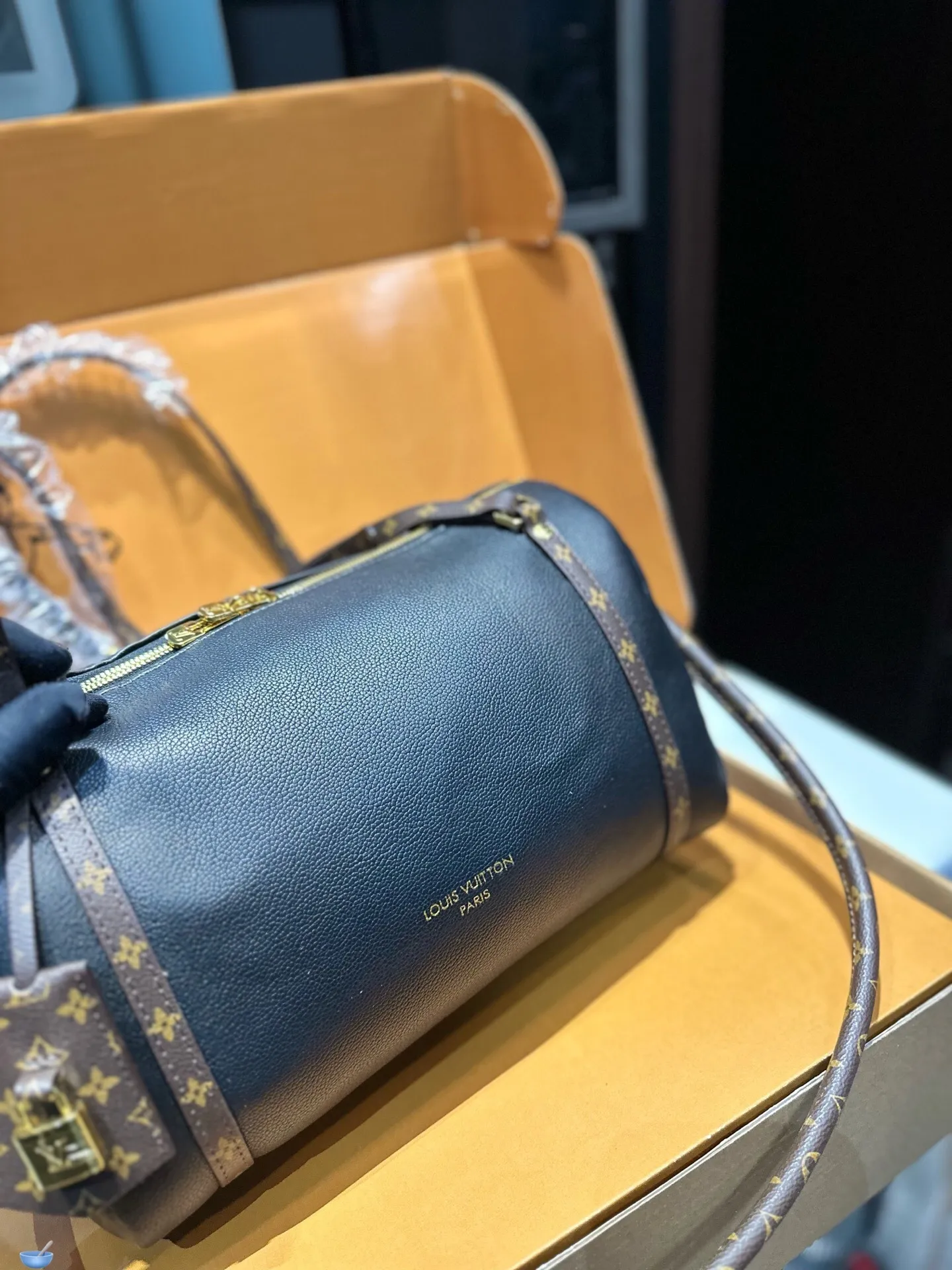 All Categories Official Website "Brand Women's Bags" Women's Bags 💙 LV 2025 New LV Crossbody Bag