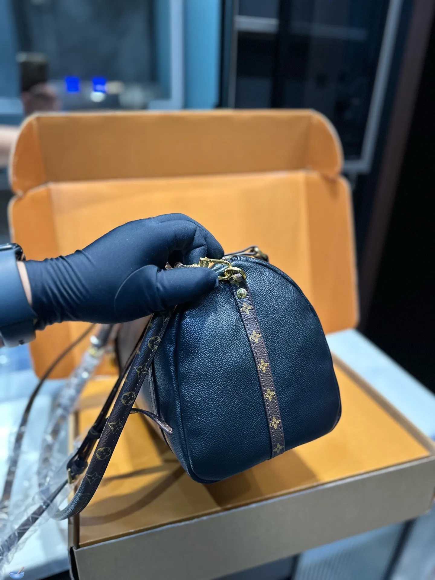 All Categories Official Website "Brand Women's Bags" Women's Bags 💙 LV 2025 New LV Crossbody Bag