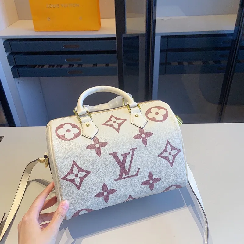 All categories Official website "Brand Women's Bags" Women's Bags 💙 LV 2023 latest version LV crossbody bag