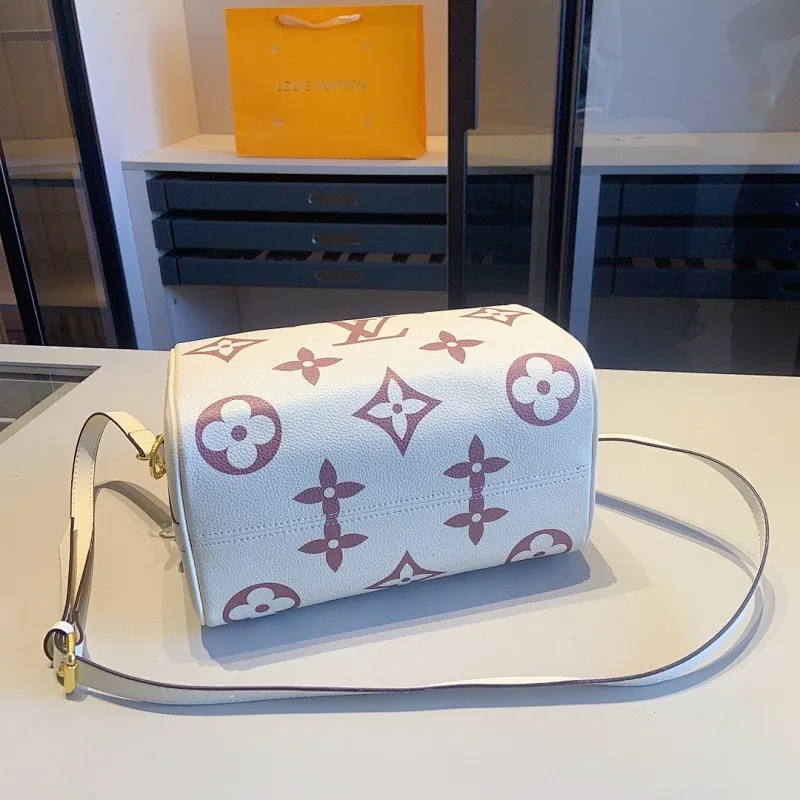 All categories Official website "Brand Women's Bags" Women's Bags 💙 LV 2023 latest version LV crossbody bag