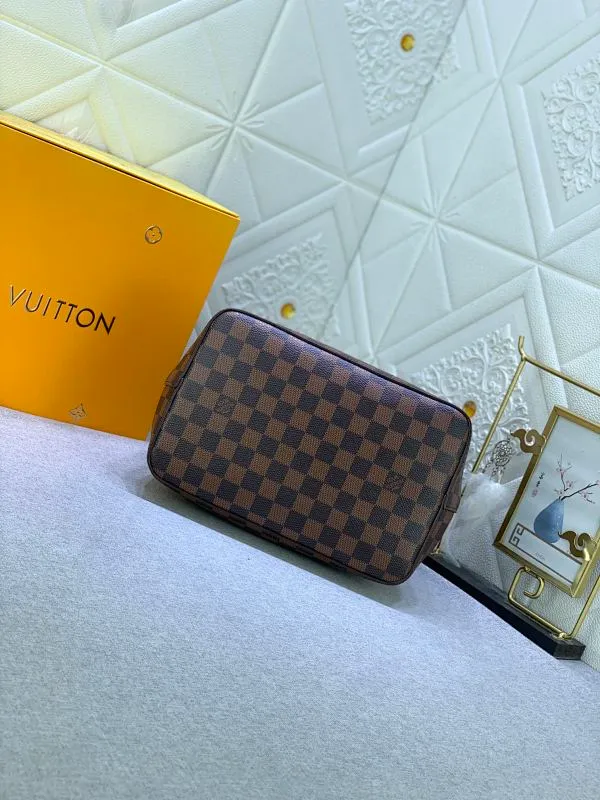 All Categories Official Website "Brand Women's Bags" Women's Bags 💙 LV 2024 New LV Crossbody Bag