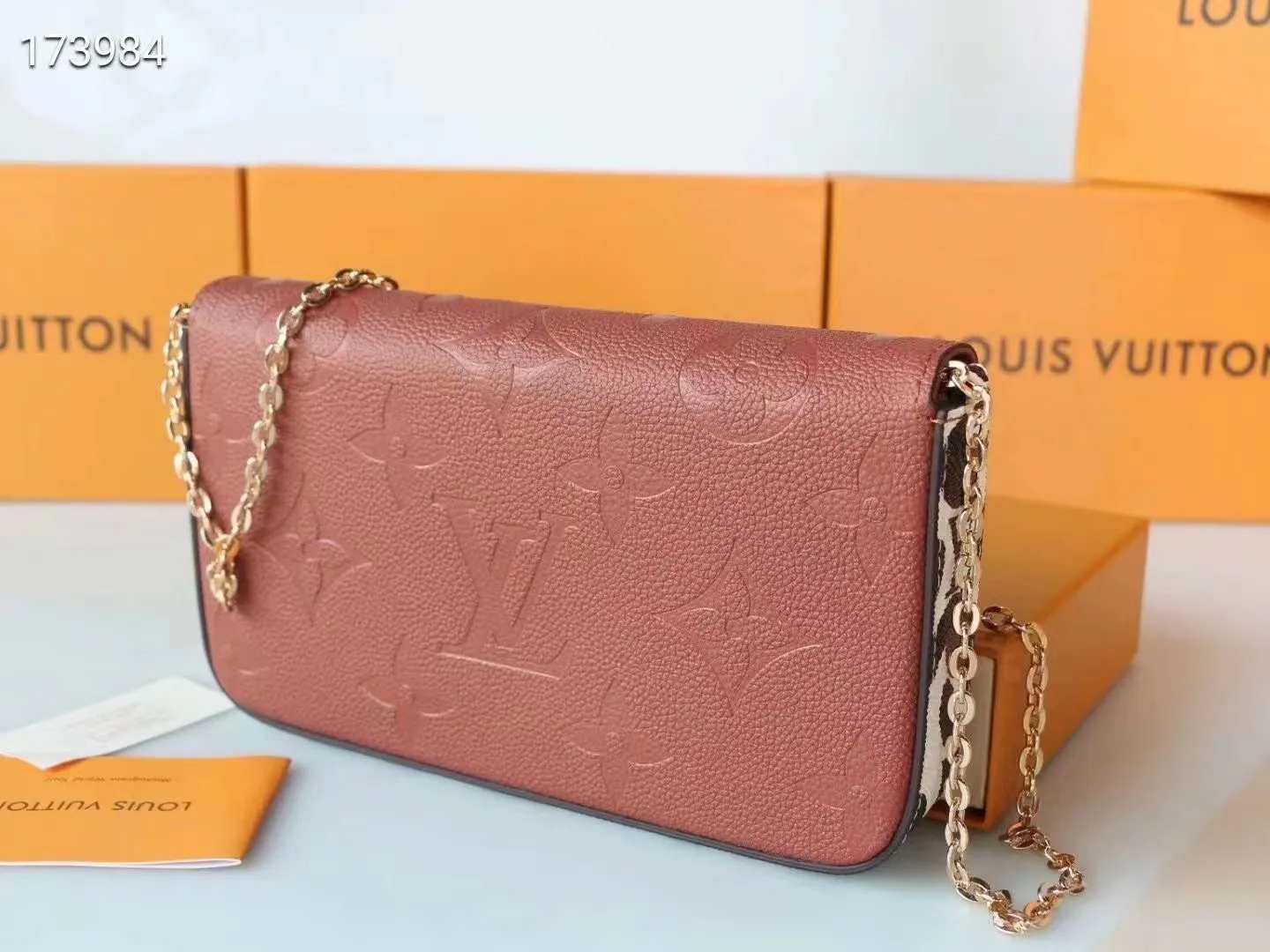 All Categories Official Website "Brand Women's Bags" Women's Bags 💙 LV 2023 New LV Crossbody Bag Wholesale