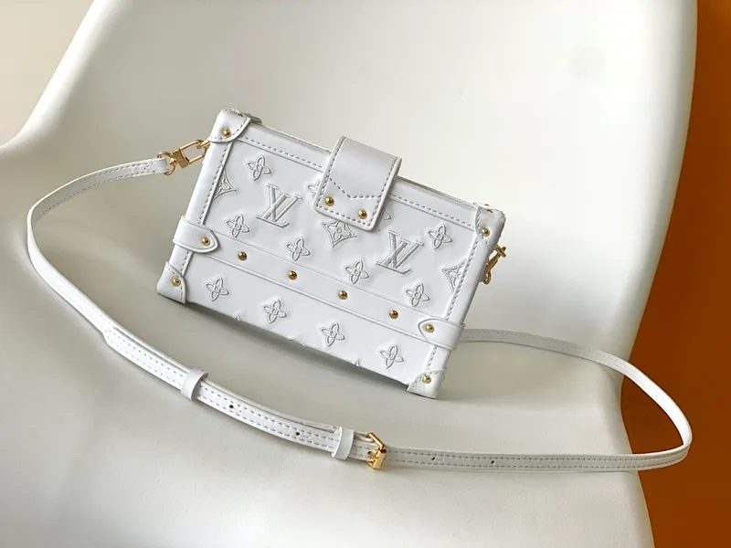 All categories Official website "Brand Women's Bags" Women's Bags 💙 LV replica LV, fine imitation LV bags, LV shoulder bags, 2023 official latest version LV cow leather crossbody bag, bag factory, original material, size: 20-12.5-6CM