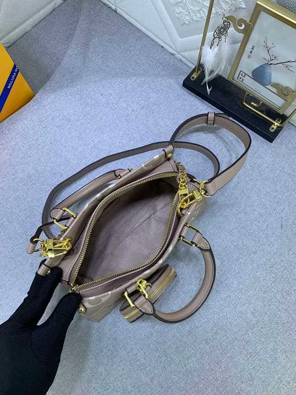 All Categories Official Website "Brand Women's Bags" Women's Bags 💙 LV 2024 New LV Crossbody Bag